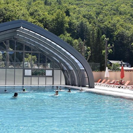 מורול Hotel Domaine Du Lac Chambon מראה חיצוני תמונה
