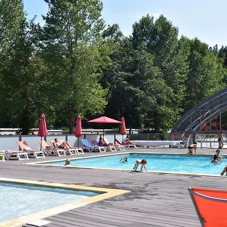 מורול Hotel Domaine Du Lac Chambon מראה חיצוני תמונה