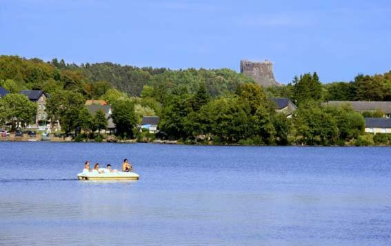 מורול Hotel Domaine Du Lac Chambon מראה חיצוני תמונה