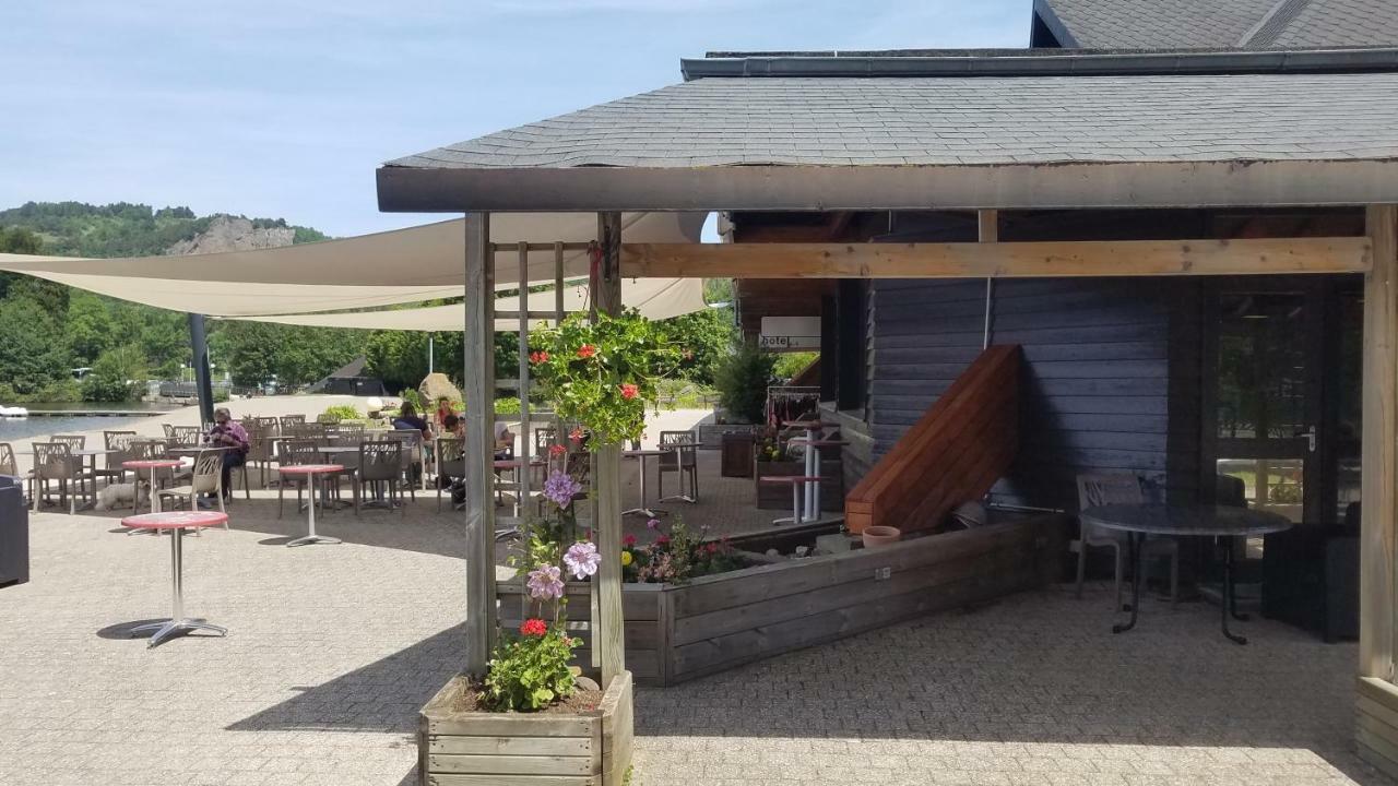 מורול Hotel Domaine Du Lac Chambon מראה חיצוני תמונה